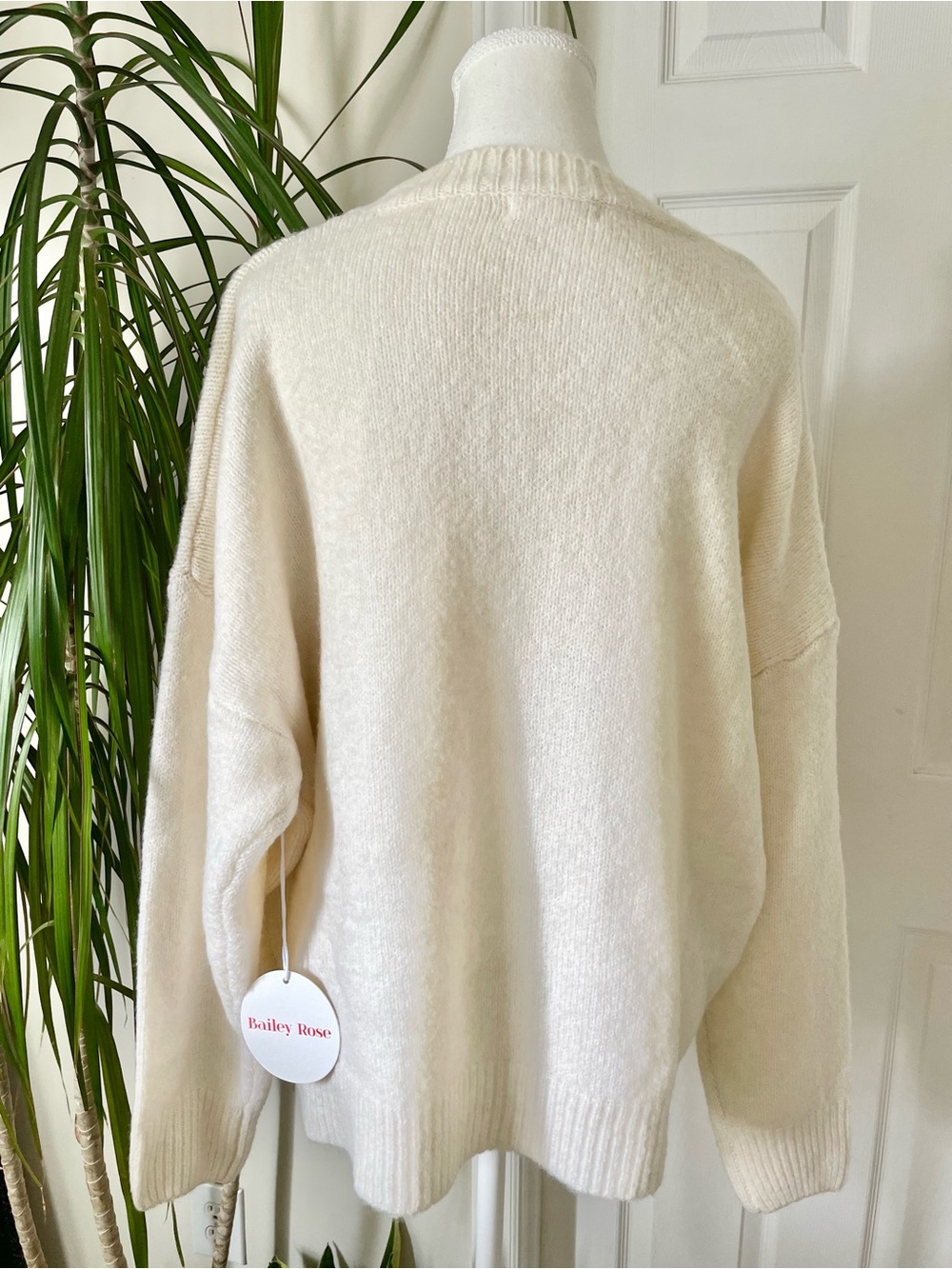 Bailey Rose Women's Cream Soft Ribbed Knit Graphic Dog Lover Sweater Medium NWT - Picture 10 of 16
